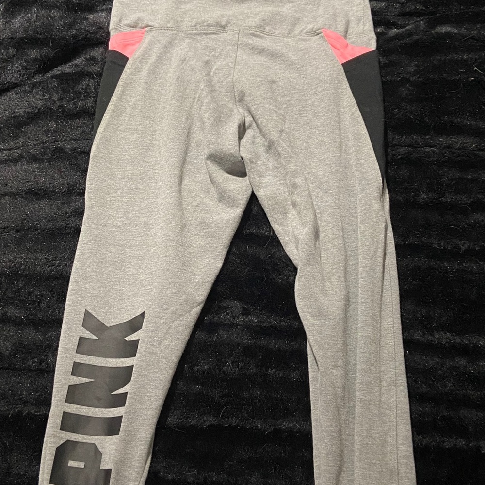 Grey leggings
